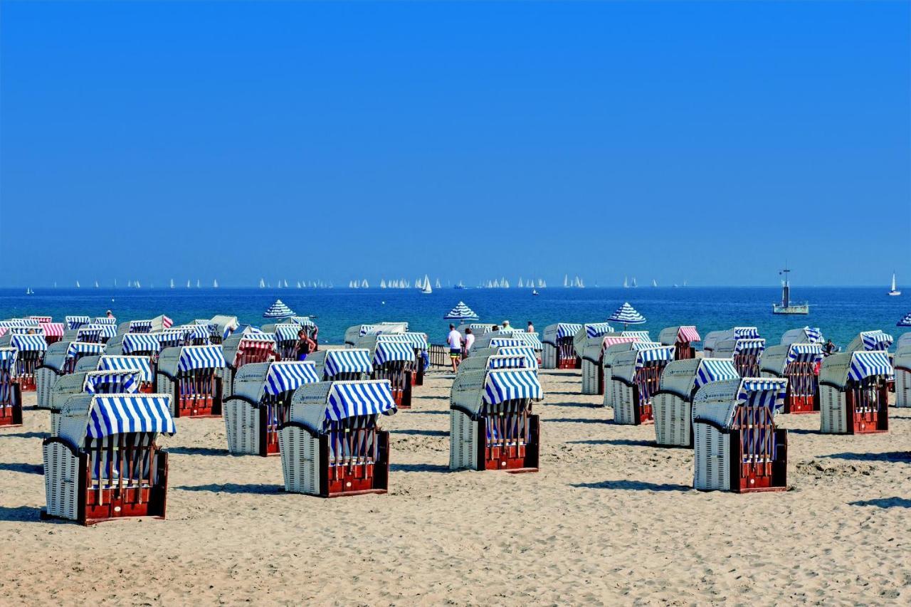 Ferienhaeuschen Kuestenwald Bei Warnemuende, Eigener Garten, Terrasse Mit Strandkorb, 400M Zum Strand Diedrichshagen  Luaran gambar